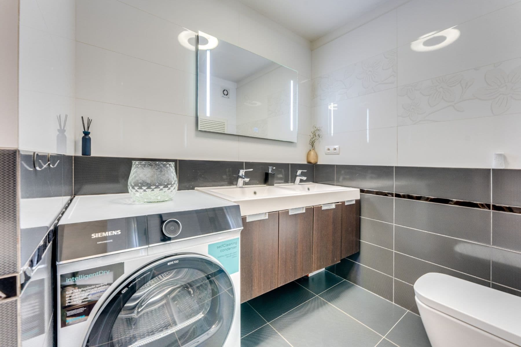 Prodej bytu 3+kk 80 m², Suchý vršek, Praha, Praha Prodej bytu 3+kk 80 m², Suchý vršek, Praha, Praha