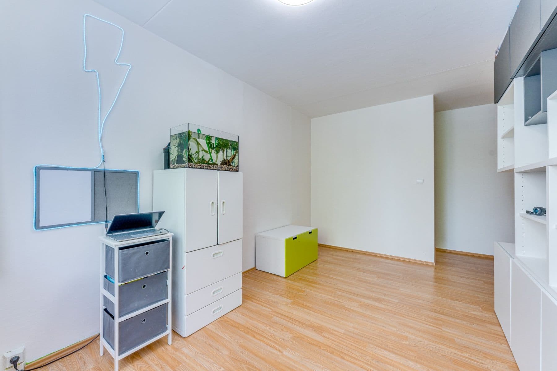 Prodej bytu 3+kk 80 m², Suchý vršek, Praha, Praha Prodej bytu 3+kk 80 m², Suchý vršek, Praha, Praha