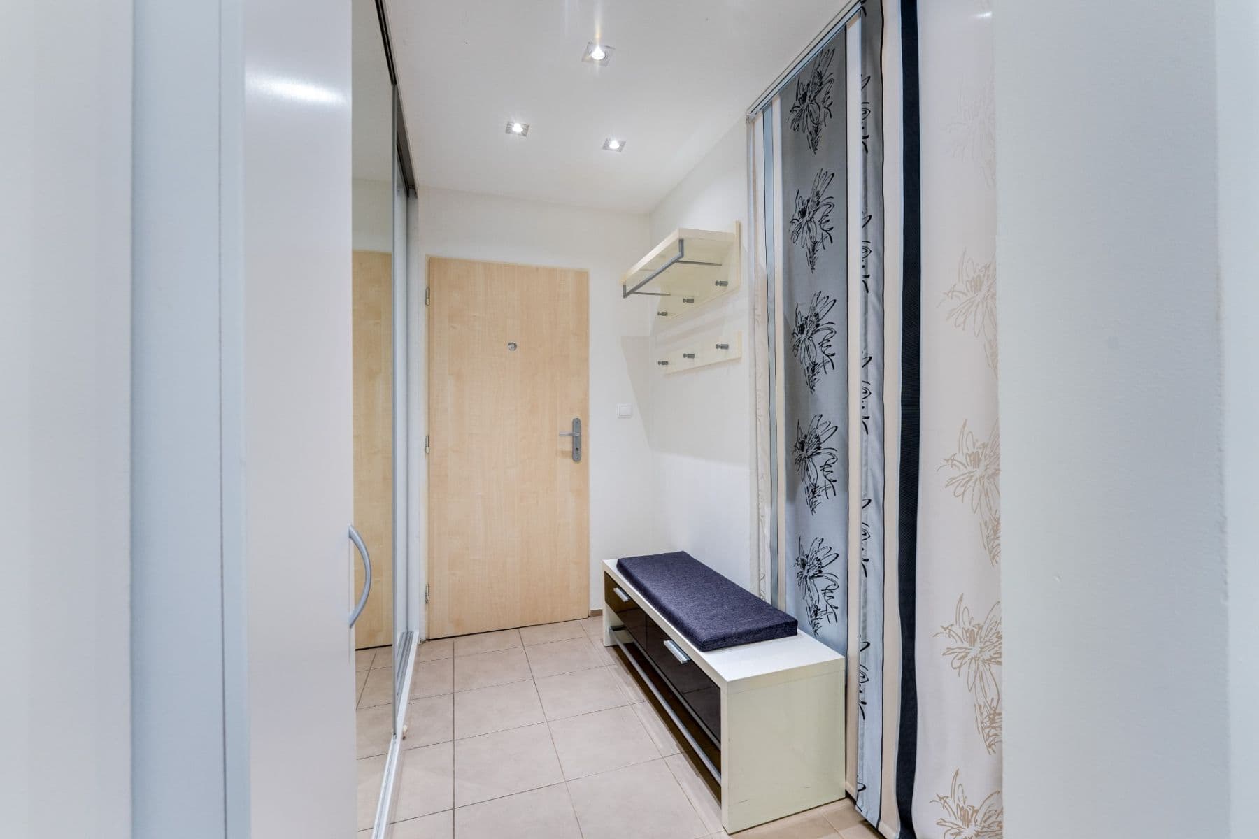 Prodej bytu 3+kk 80 m², Suchý vršek, Praha, Praha Prodej bytu 3+kk 80 m², Suchý vršek, Praha, Praha