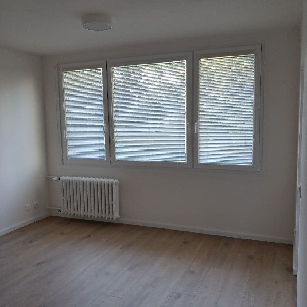 Pronájem bytu 3+1 53 m², Šluknovská, Praha, Praha Pronájem bytu 3+1 53 m², Šluknovská, Praha, Praha