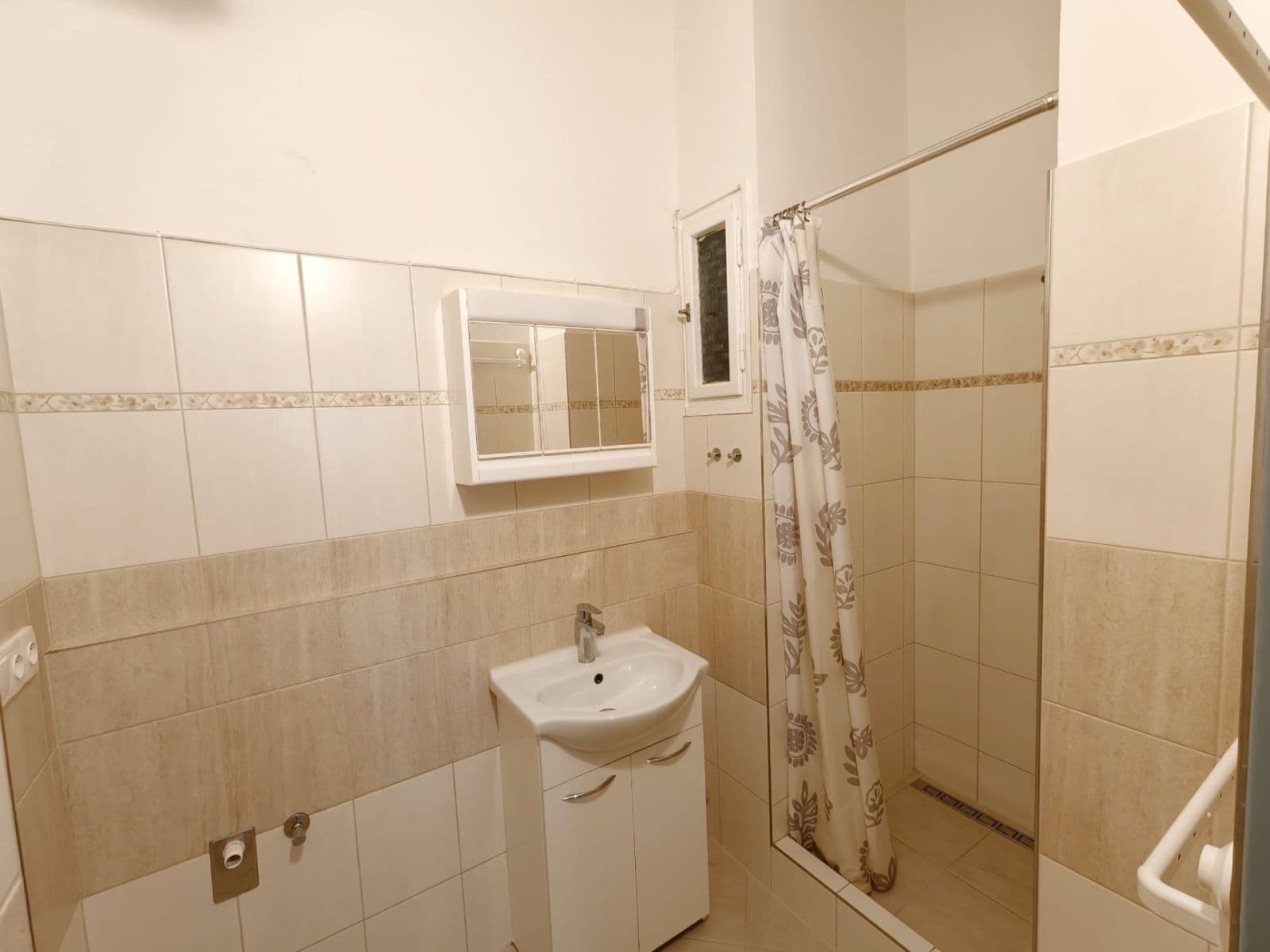 Pronájem bytu 2+kk 38 m², V Horkách, Praha, Praha Pronájem bytu 2+kk 38 m², V Horkách, Praha, Praha