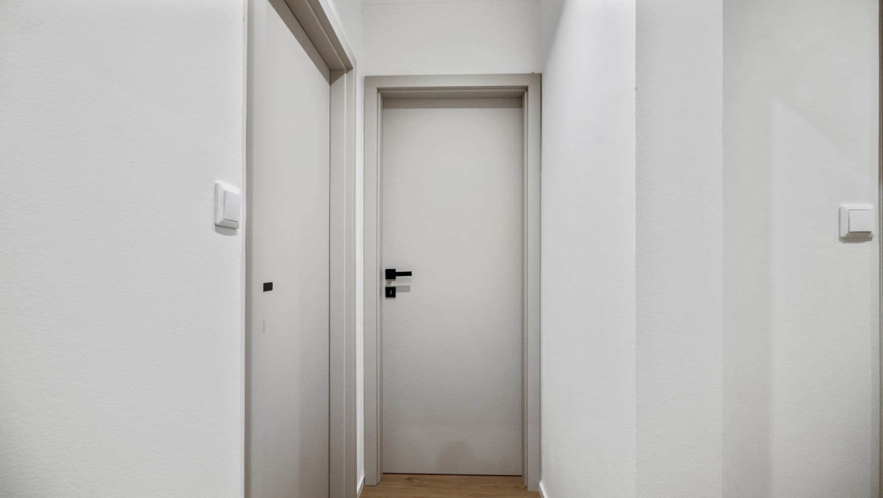 Prodej bytu 2+kk 43 m², Zimova, Praha, Praha Prodej bytu 2+kk 43 m², Zimova, Praha, Praha