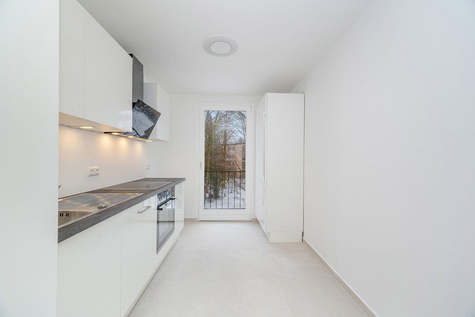 Prodej bytu 3+1 78 m², Tizianstr. 48, Neubiberg, Bavorsko Prodej bytu 3+1 78 m², Tizianstr. 48, Neubiberg, Bavorsko