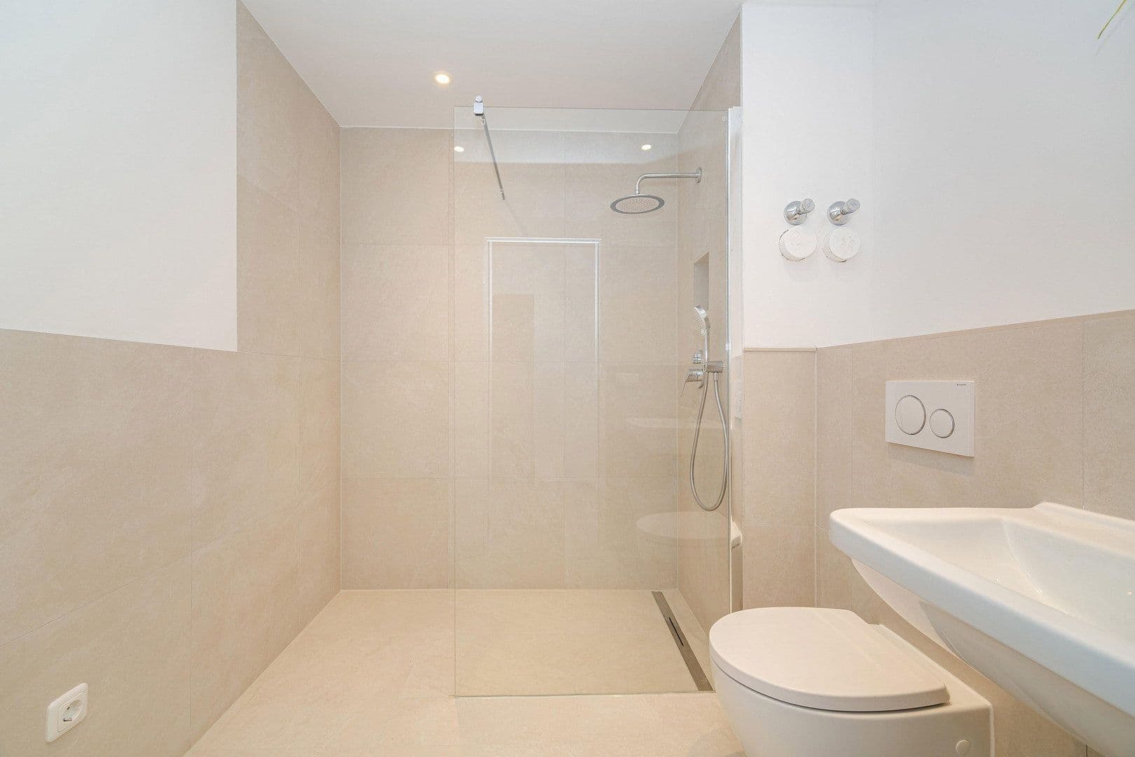 Prodej bytu 3+1 78 m², Tizianstr. 48, Neubiberg, Bavorsko Prodej bytu 3+1 78 m², Tizianstr. 48, Neubiberg, Bavorsko