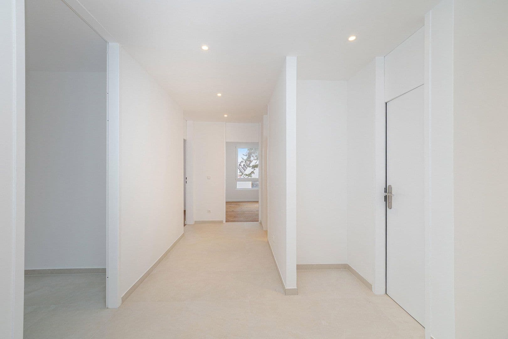 Prodej bytu 3+1 78 m², Tizianstr. 48, Neubiberg, Bavorsko Prodej bytu 3+1 78 m², Tizianstr. 48, Neubiberg, Bavorsko