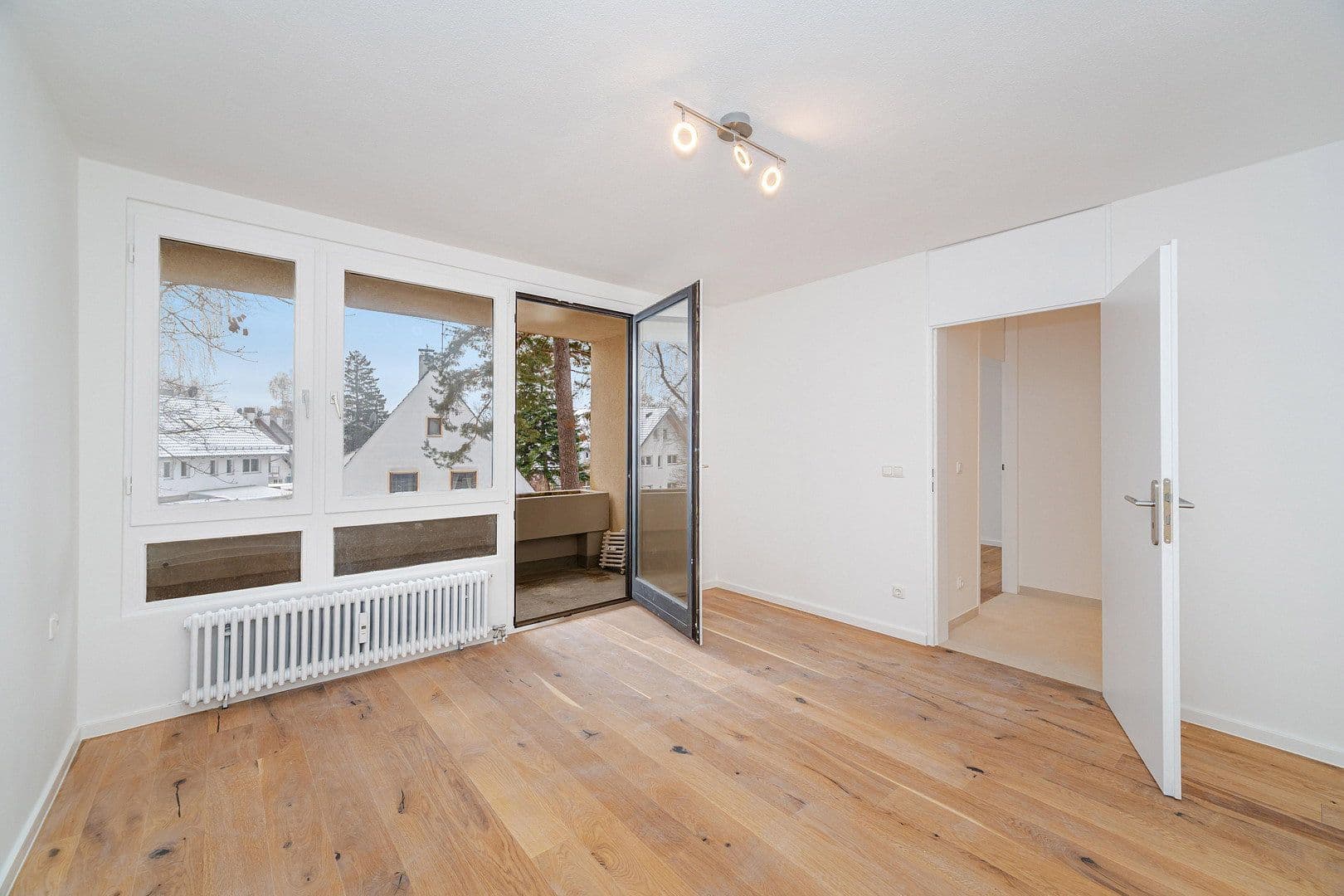 Prodej bytu 3+1 78 m², Tizianstr. 48, Neubiberg, Bavorsko Prodej bytu 3+1 78 m², Tizianstr. 48, Neubiberg, Bavorsko
