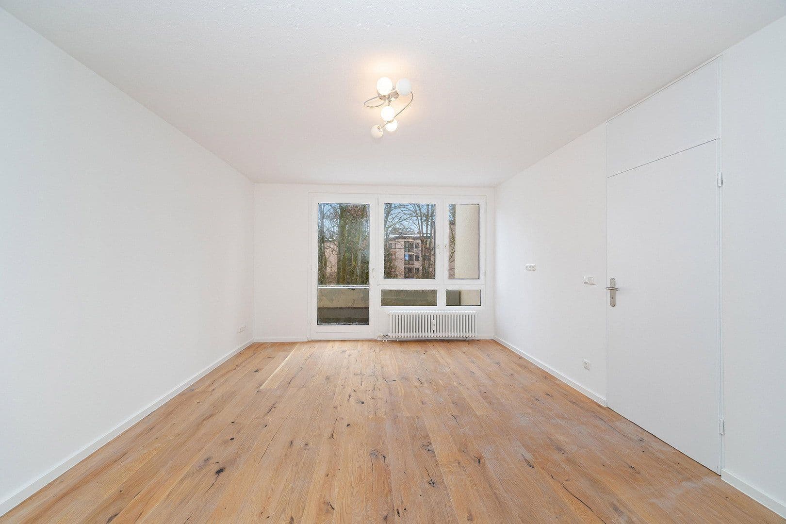 Prodej bytu 3+1 78 m², Tizianstr. 48, Neubiberg, Bavorsko Prodej bytu 3+1 78 m², Tizianstr. 48, Neubiberg, Bavorsko