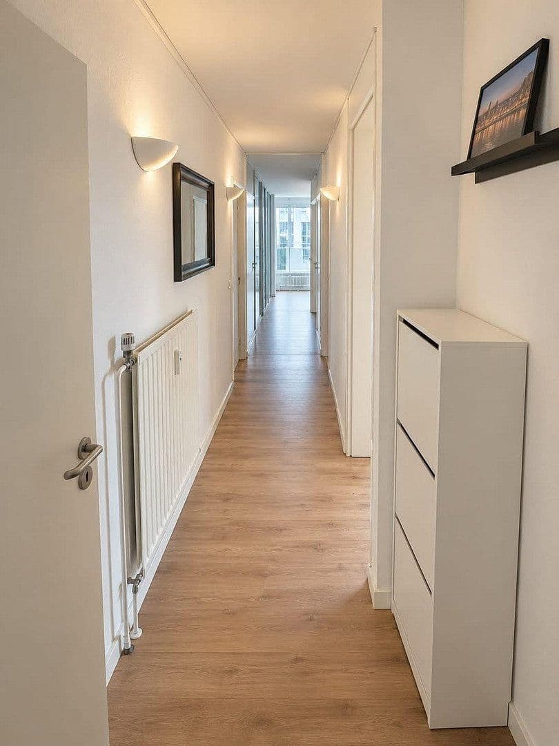Pronájem bytu 6+1 123 m², Karlstr. 59, Friedrichshafen, Bádensko-Württembersko Pronájem bytu 6+1 123 m², Karlstr. 59, Friedrichshafen, Bádensko-Württembersko