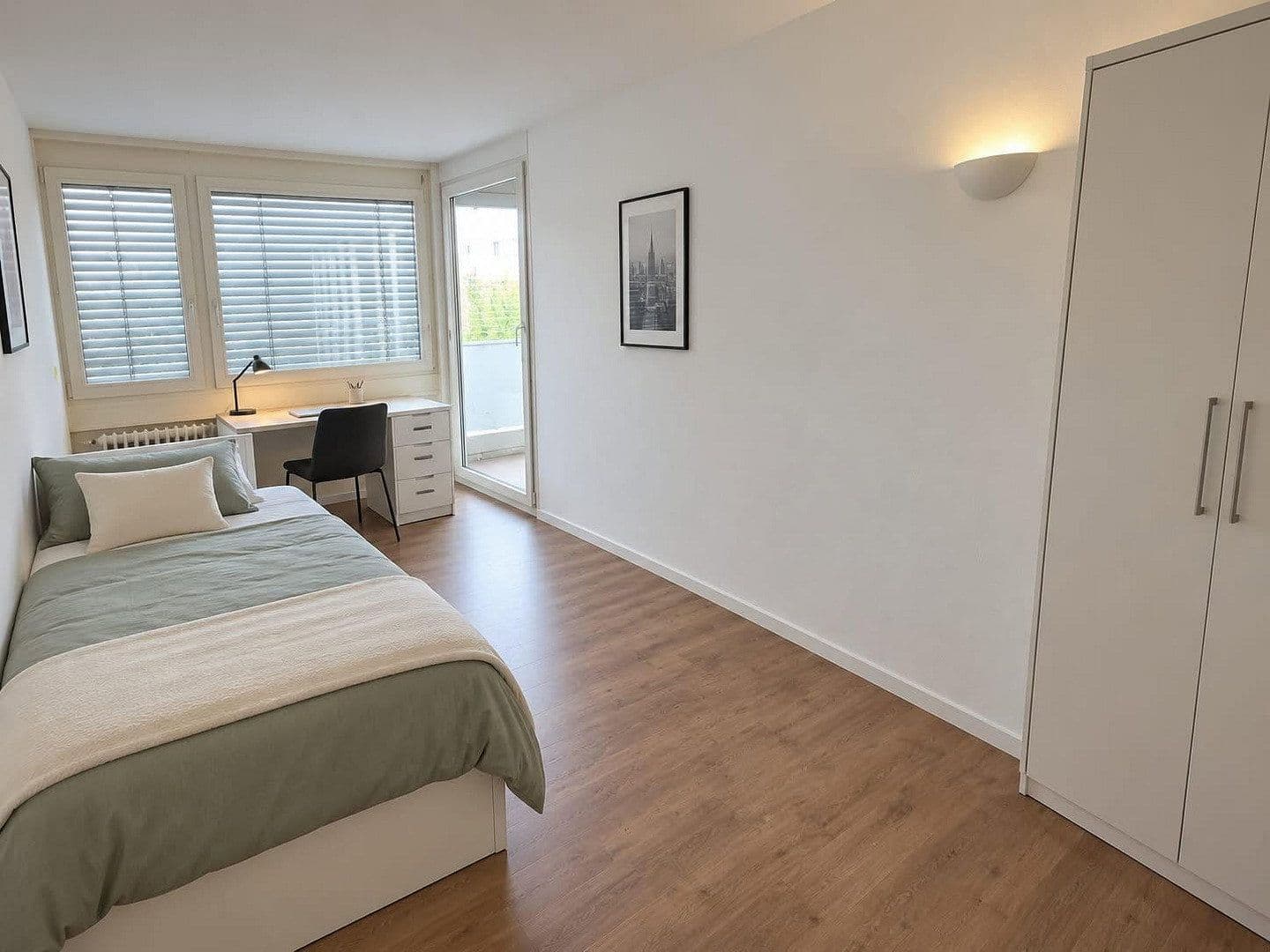 Pronájem bytu 6+1 123 m², Karlstr. 59, Friedrichshafen, Bádensko-Württembersko Pronájem bytu 6+1 123 m², Karlstr. 59, Friedrichshafen, Bádensko-Württembersko