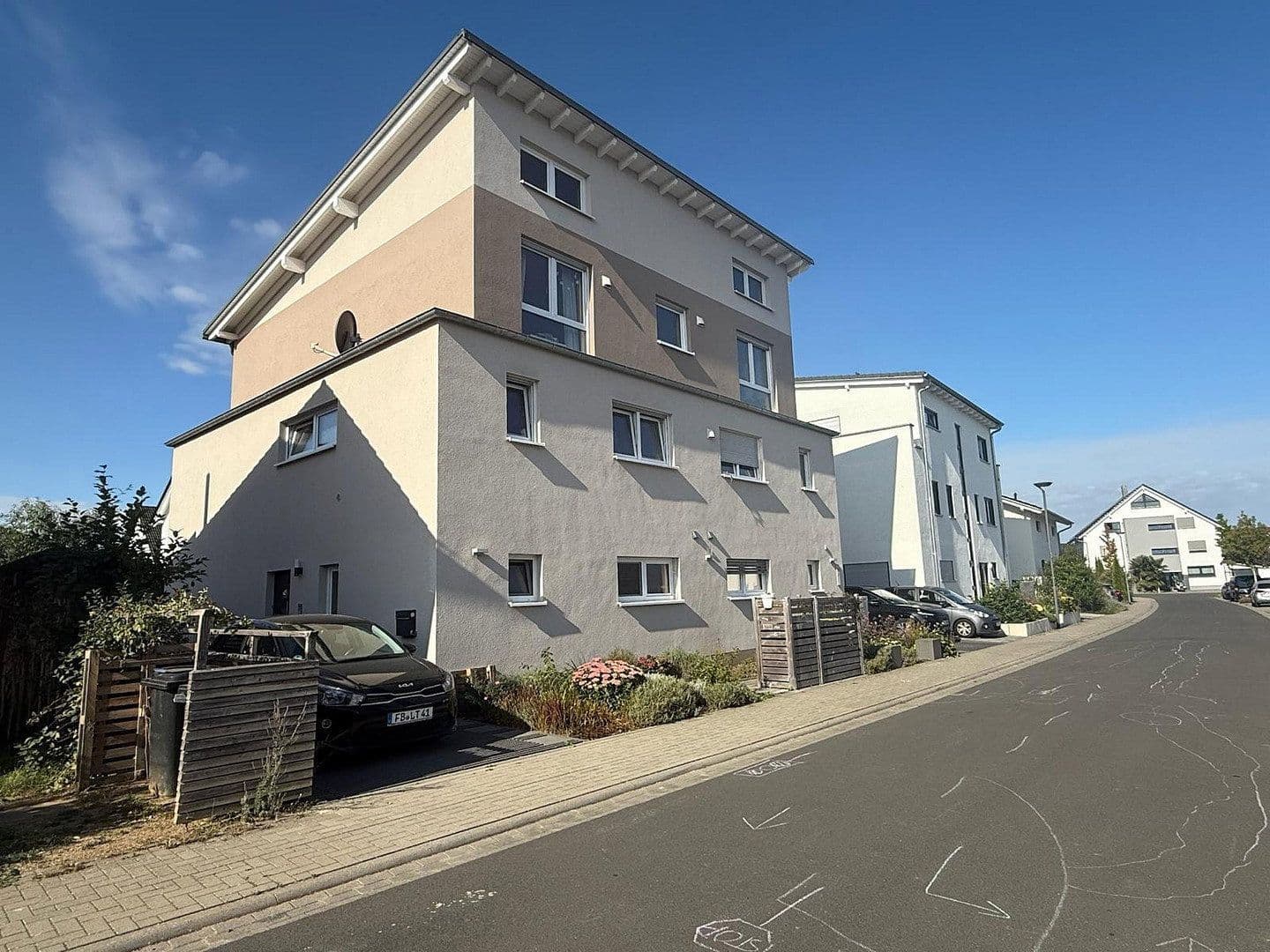 Pronájem bytu 3+1 120 m², Georg-August-Zinn-Straße 18, Friedberg (Hessen), Hessen Pronájem bytu 3+1 120 m², Georg-August-Zinn-Straße 18, Friedberg (Hessen), Hessen