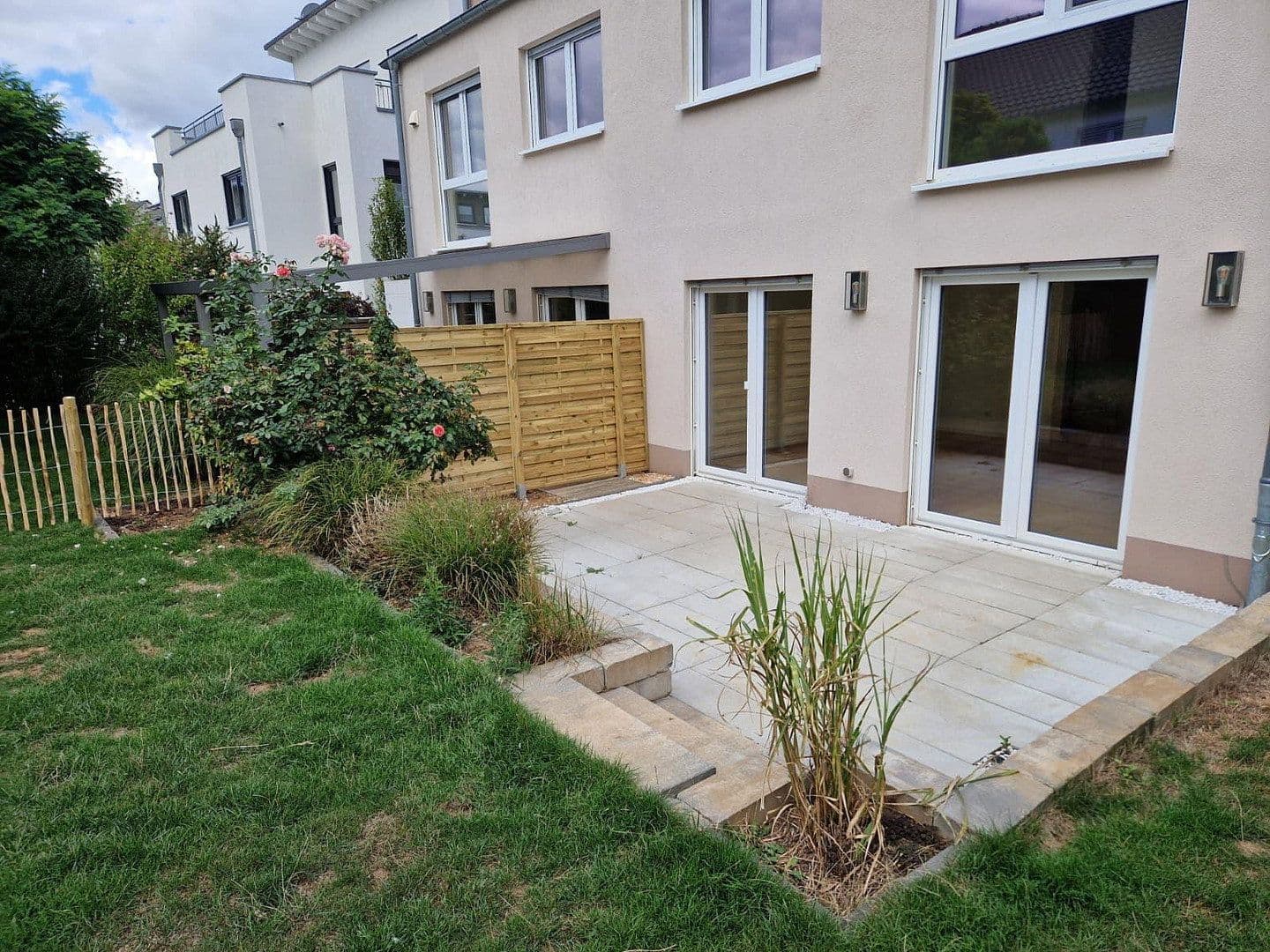 Pronájem bytu 3+1 120 m², Georg-August-Zinn-Straße 18, Friedberg (Hessen), Hessen Pronájem bytu 3+1 120 m², Georg-August-Zinn-Straße 18, Friedberg (Hessen), Hessen