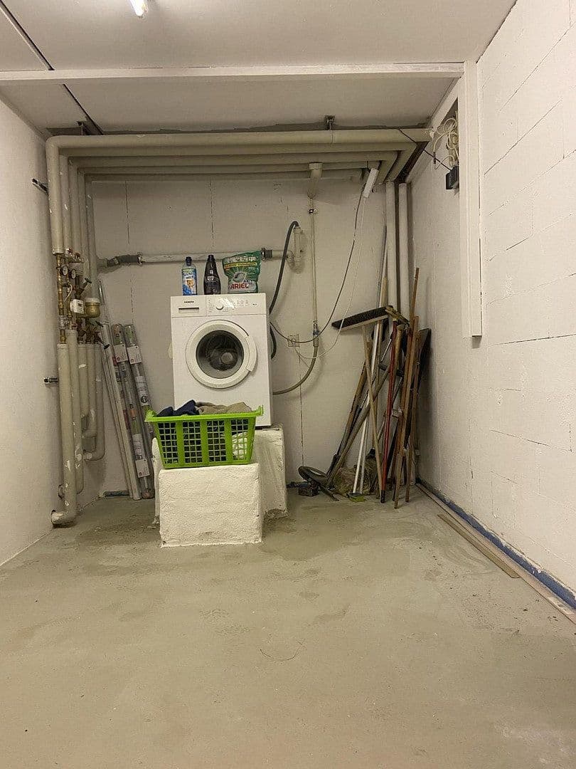 Prodej domu 121 m², pozemek 117 m², Marshakkstr.70, Neu-Ulm, Bavorsko Prodej domu 121 m², pozemek 117 m², Marshakkstr.70, Neu-Ulm, Bavorsko
