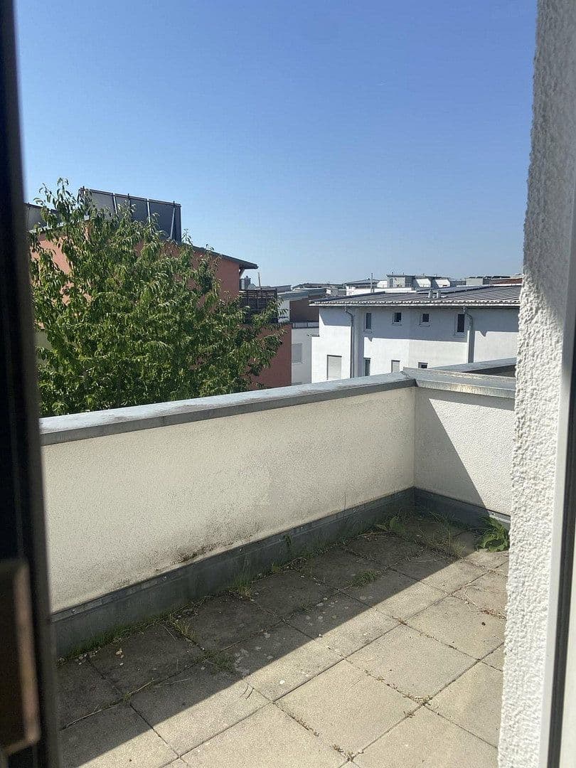 Prodej domu 121 m², pozemek 117 m², Marshakkstr.70, Neu-Ulm, Bavorsko Prodej domu 121 m², pozemek 117 m², Marshakkstr.70, Neu-Ulm, Bavorsko