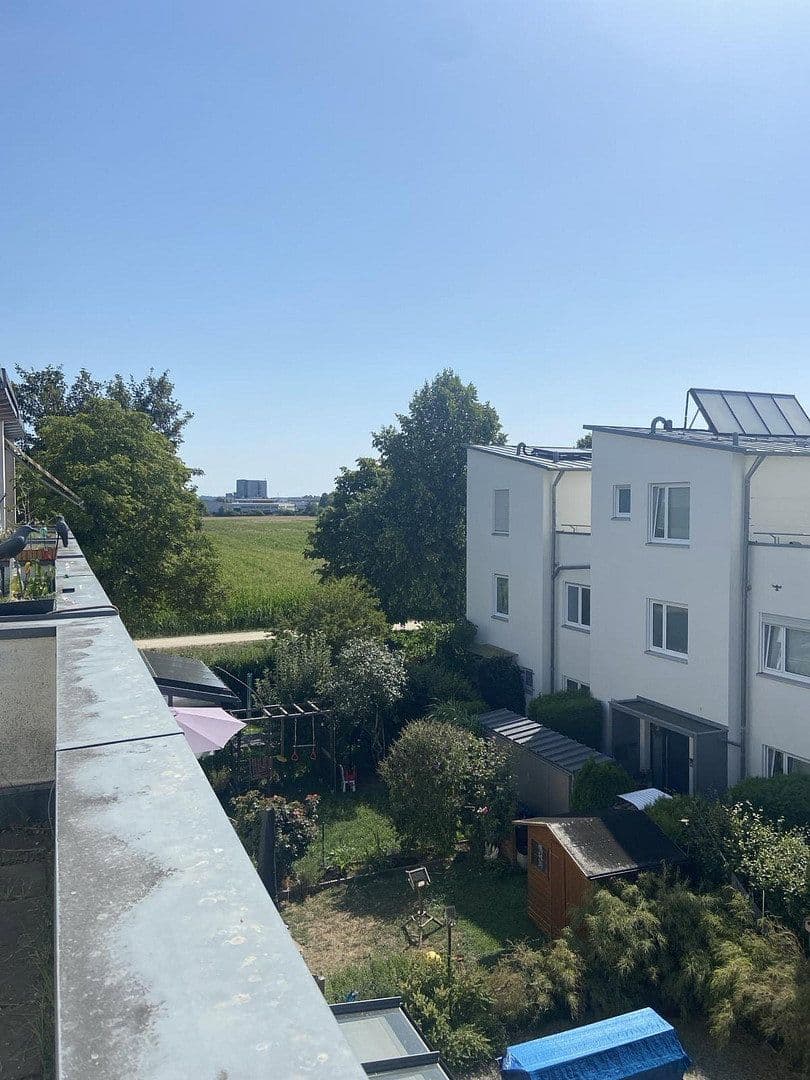 Prodej domu 121 m², pozemek 117 m², Marshakkstr.70, Neu-Ulm, Bavorsko Prodej domu 121 m², pozemek 117 m², Marshakkstr.70, Neu-Ulm, Bavorsko