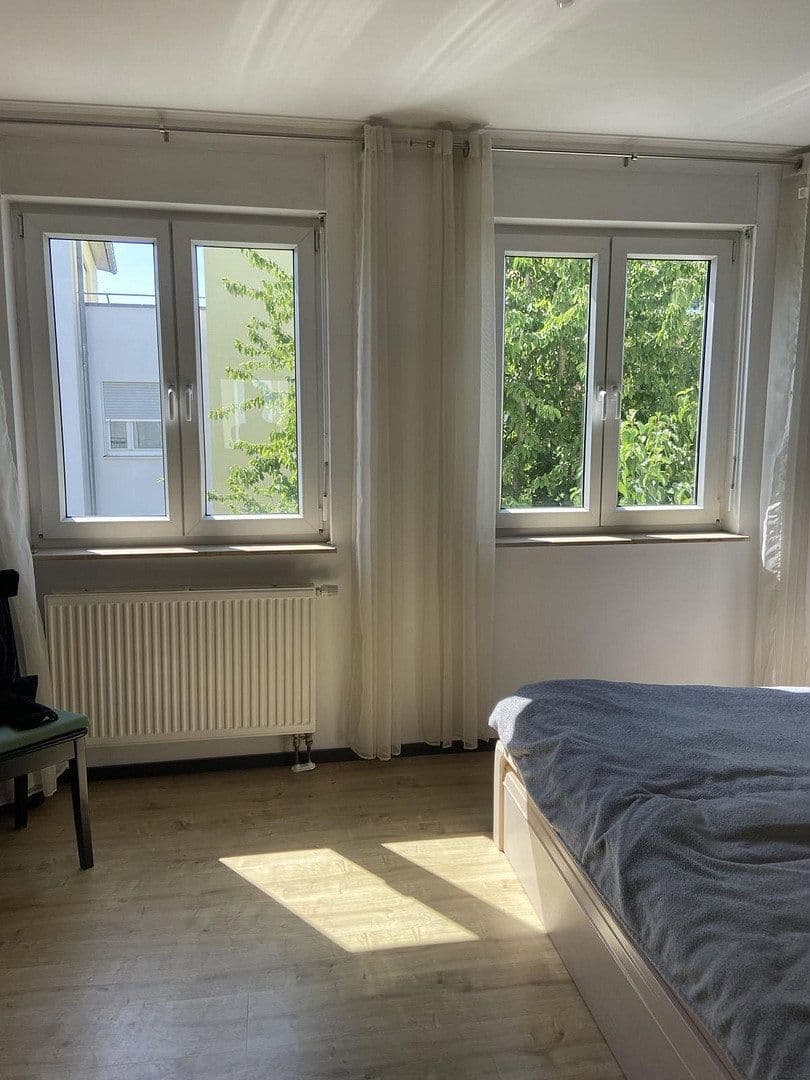 Prodej domu 121 m², pozemek 117 m², Marshakkstr.70, Neu-Ulm, Bavorsko Prodej domu 121 m², pozemek 117 m², Marshakkstr.70, Neu-Ulm, Bavorsko
