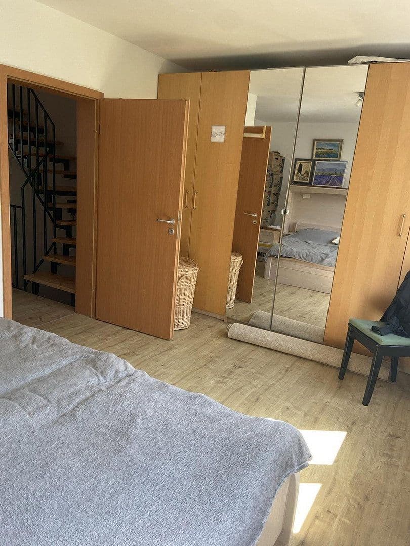 Prodej domu 121 m², pozemek 117 m², Marshakkstr.70, Neu-Ulm, Bavorsko Prodej domu 121 m², pozemek 117 m², Marshakkstr.70, Neu-Ulm, Bavorsko