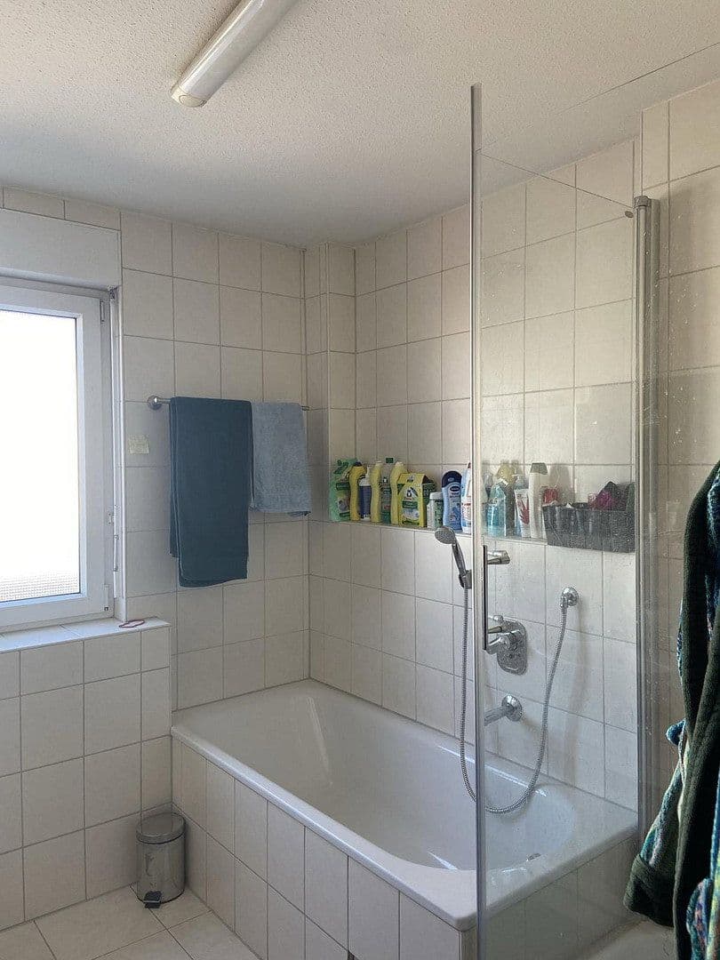 Prodej domu 121 m², pozemek 117 m², Marshakkstr.70, Neu-Ulm, Bavorsko Prodej domu 121 m², pozemek 117 m², Marshakkstr.70, Neu-Ulm, Bavorsko