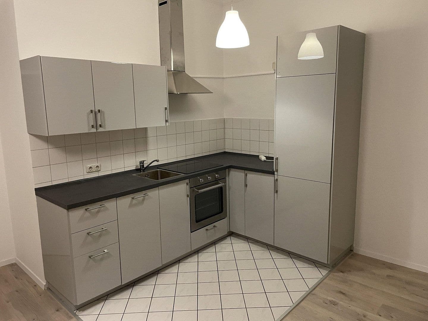 Pronájem bytu 2+1 56 m², Magdeburg, Sasko-Anhaltsko Pronájem bytu 2+1 56 m², Magdeburg, Sasko-Anhaltsko