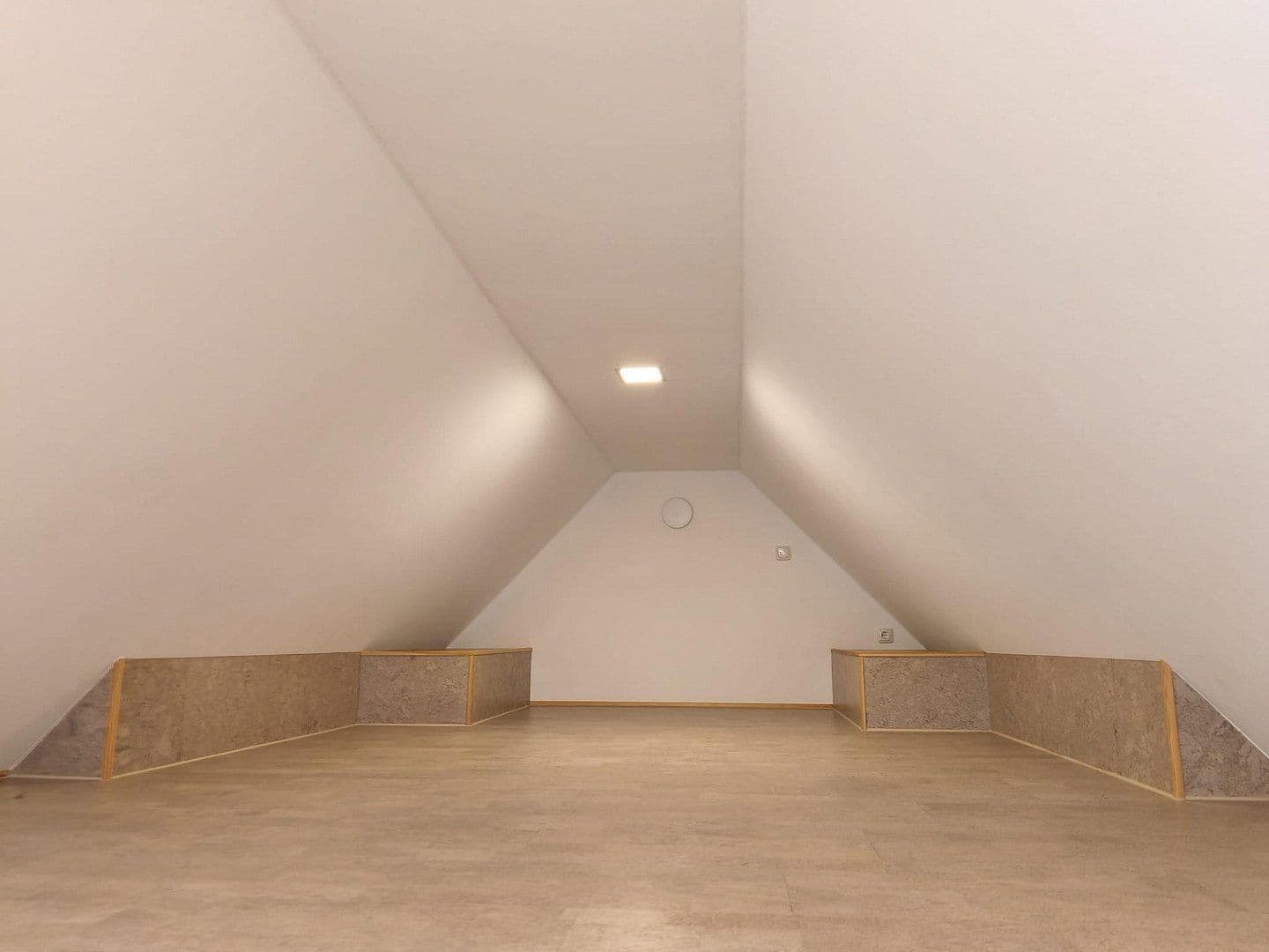 Prodej bytu 3+kk 114 m², Zugmantelstraße 23, Idstein, Hessen Prodej bytu 3+kk 114 m², Zugmantelstraße 23, Idstein, Hessen