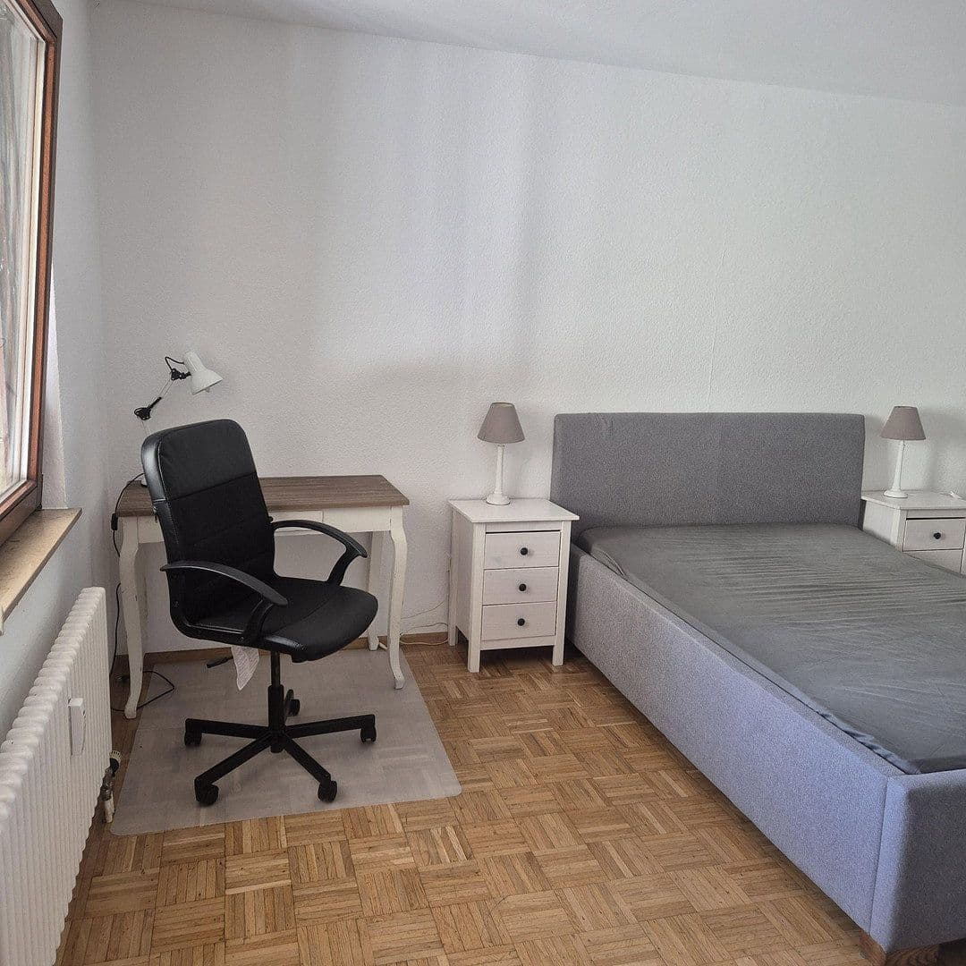 Pronájem bytu 2+1 55 m², Stuttgart, Bádensko-Württembersko Pronájem bytu 2+1 55 m², Stuttgart, Bádensko-Württembersko