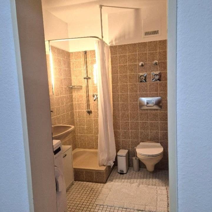 Pronájem bytu 2+1 55 m², Stuttgart, Bádensko-Württembersko Pronájem bytu 2+1 55 m², Stuttgart, Bádensko-Württembersko