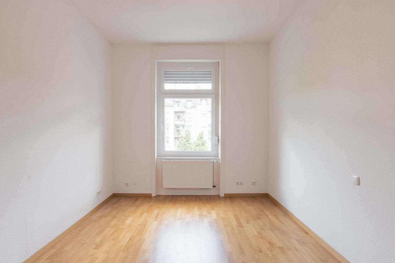 Pronájem bytu 4+1 124 m², Goebenstraße 31, Wiesbaden, Hessen Pronájem bytu 4+1 124 m², Goebenstraße 31, Wiesbaden, Hessen