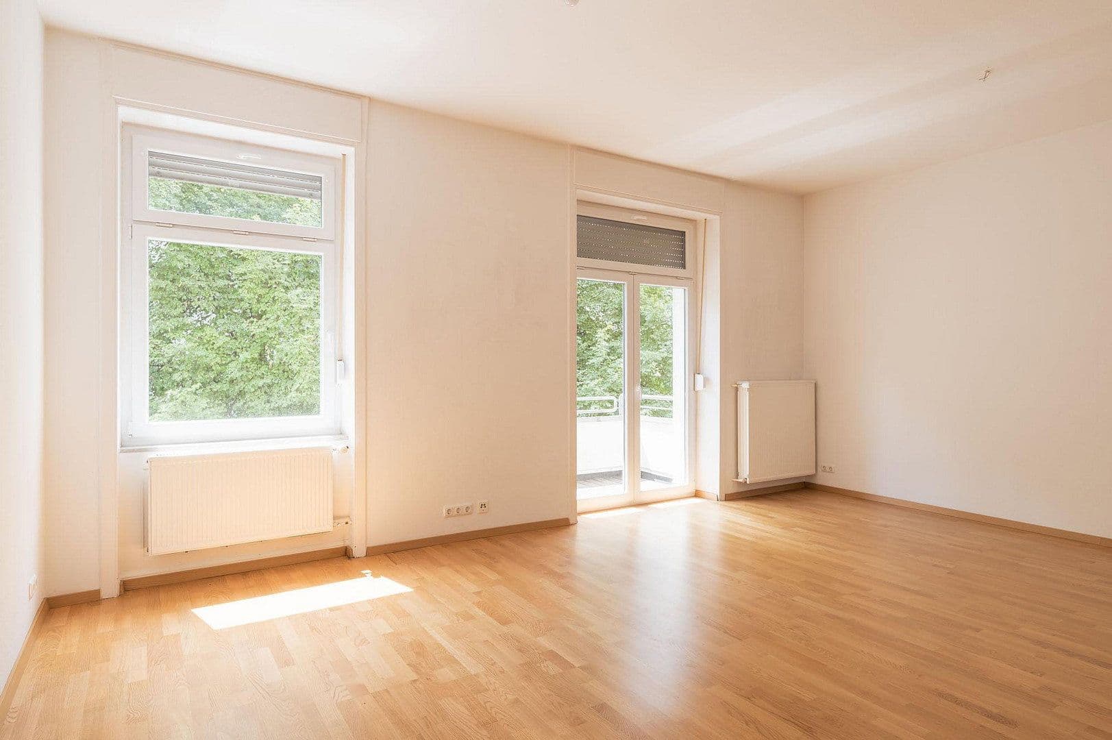 Pronájem bytu 4+1 124 m², Goebenstraße 31, Wiesbaden, Hessen Pronájem bytu 4+1 124 m², Goebenstraße 31, Wiesbaden, Hessen