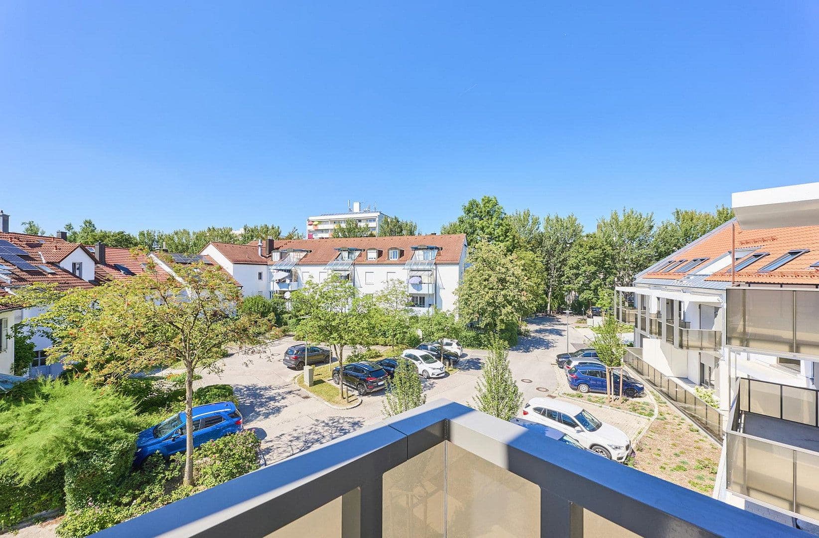 Pronájem bytu 2+1 54 m², Klenzestraße 3, Ismaning, Bavorsko Pronájem bytu 2+1 54 m², Klenzestraße 3, Ismaning, Bavorsko