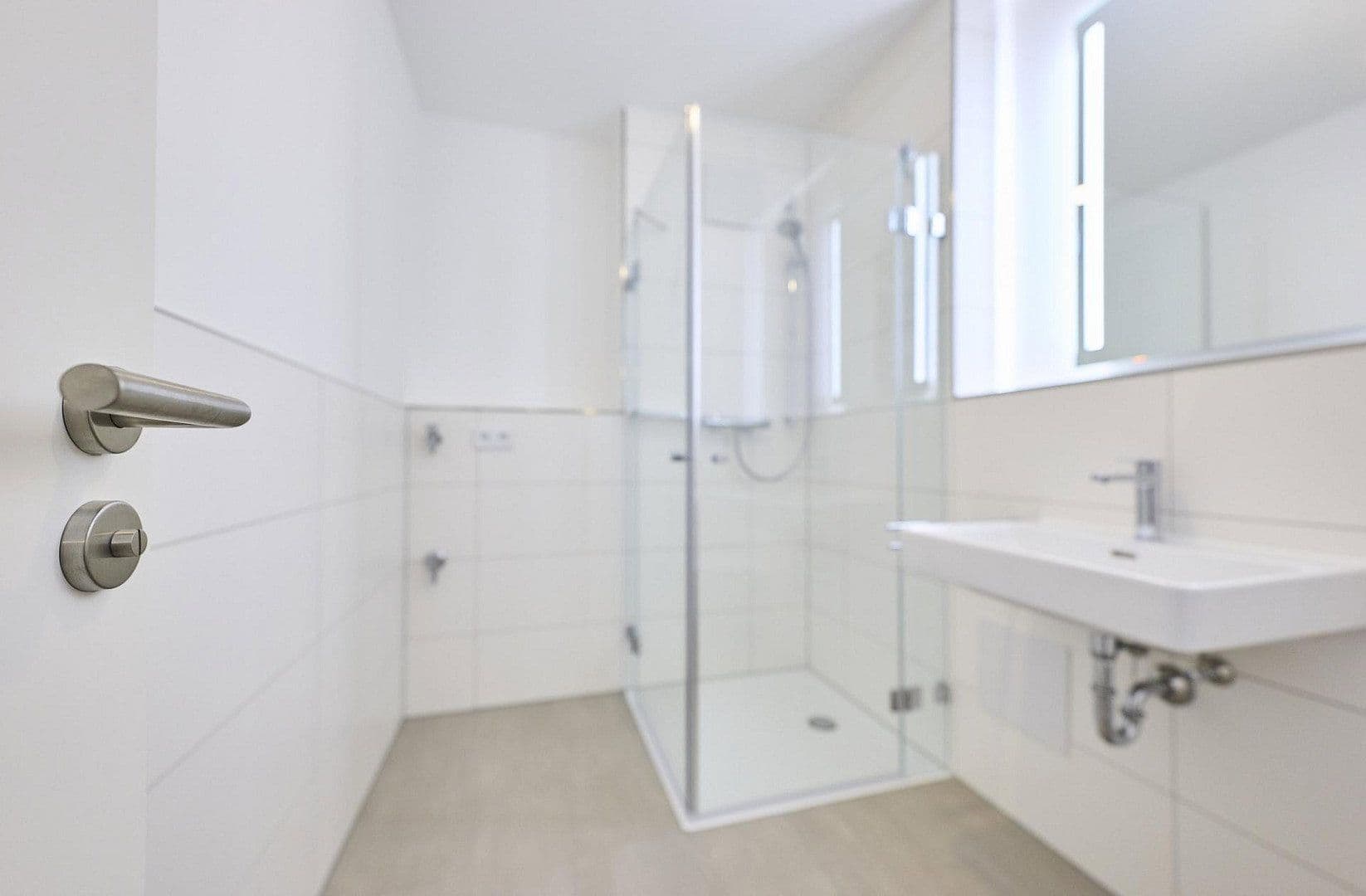 Pronájem bytu 2+1 54 m², Klenzestraße 3, Ismaning, Bavorsko Pronájem bytu 2+1 54 m², Klenzestraße 3, Ismaning, Bavorsko