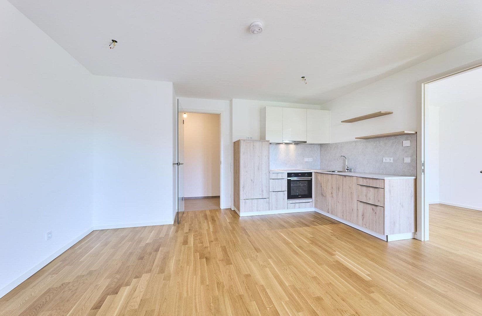 Pronájem bytu 2+1 54 m², Klenzestraße 3, Ismaning, Bavorsko Pronájem bytu 2+1 54 m², Klenzestraße 3, Ismaning, Bavorsko