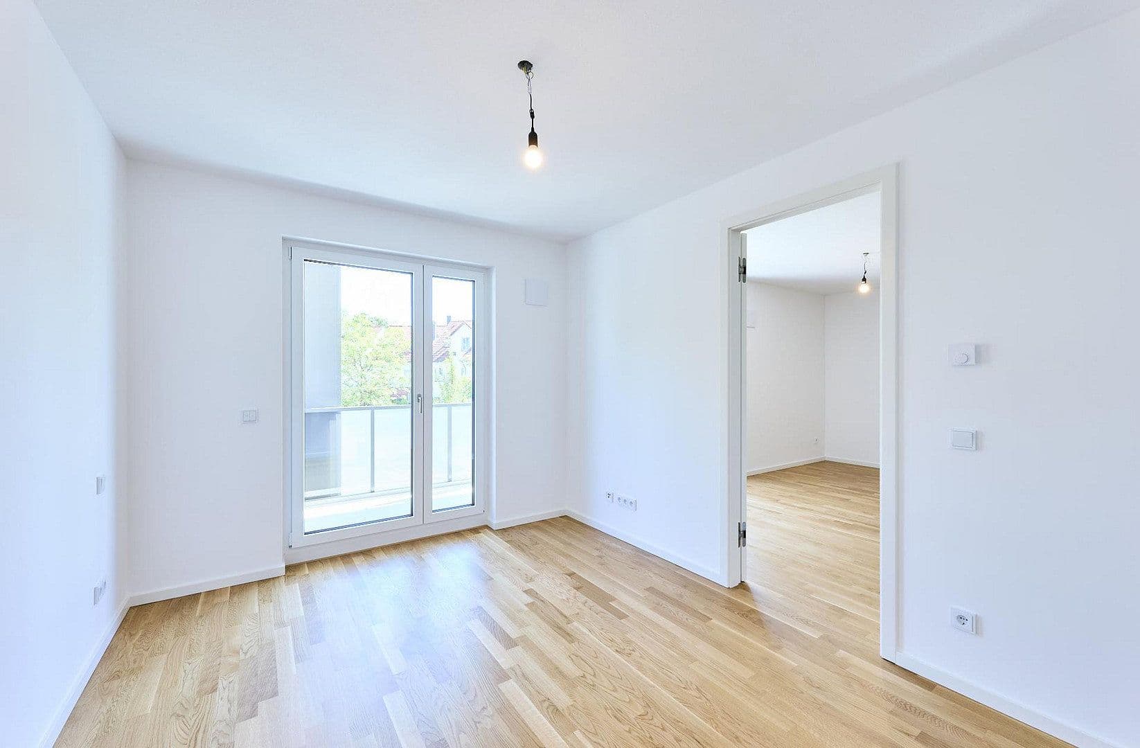 Pronájem bytu 2+1 54 m², Klenzestraße 3, Ismaning, Bavorsko Pronájem bytu 2+1 54 m², Klenzestraße 3, Ismaning, Bavorsko