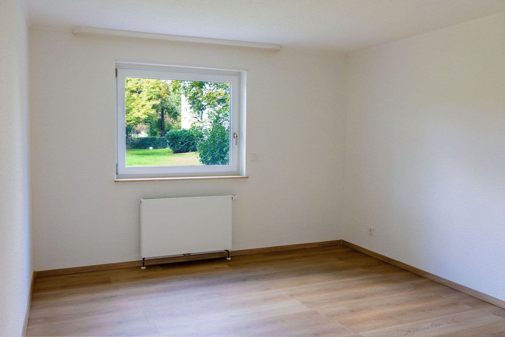 Pronájem bytu 4+1 101 m², Hans-Purrmann-Straße 4, Frankenthal (Pfalz), Porýní-Falc Pronájem bytu 4+1 101 m², Hans-Purrmann-Straße 4, Frankenthal (Pfalz), Porýní-Falc