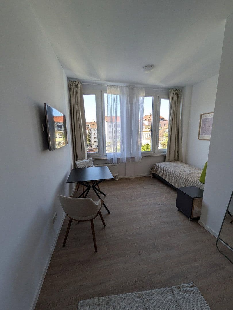Pronájem bytu 1+1 32 m², Rotebühlstrasse 108, Stuttgart West, Bádensko-Württembersko Pronájem bytu 1+1 32 m², Rotebühlstrasse 108, Stuttgart West, Bádensko-Württembersko