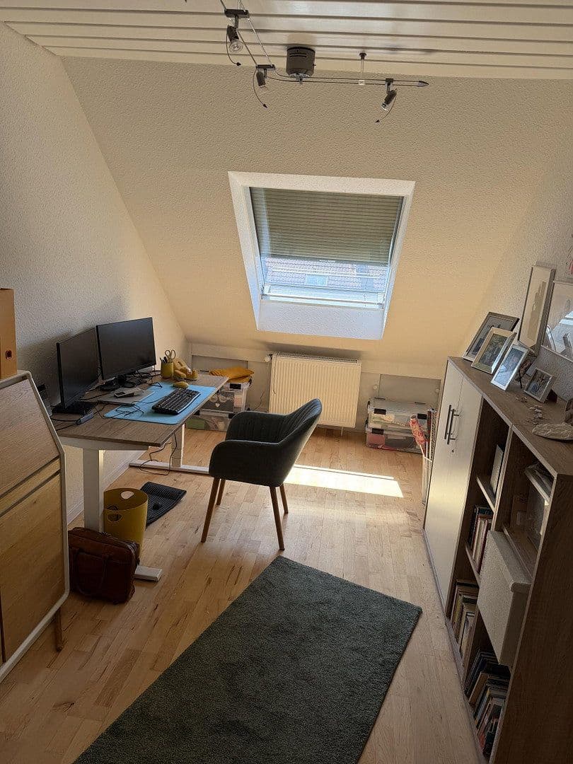 Pronájem domu 175 m², pozemek 235 m², Liederbach am Taunus, Hessen Pronájem domu 175 m², pozemek 235 m², Liederbach am Taunus, Hessen