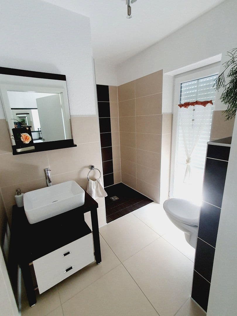Prodej domu 136 m², pozemek 713 m², Hohner Weg 16, Bad Bocklet, Bavorsko Prodej domu 136 m², pozemek 713 m², Hohner Weg 16, Bad Bocklet, Bavorsko