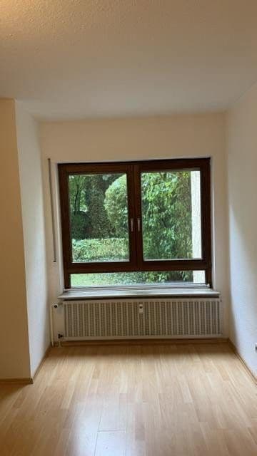 Pronájem bytu 1+1 30 m², Hegelstr.9, Tübingen, Bádensko-Württembersko Pronájem bytu 1+1 30 m², Hegelstr.9, Tübingen, Bádensko-Württembersko