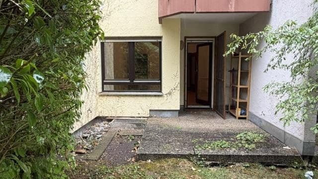 Pronájem bytu 1+1 30 m², Hegelstr.9, Tübingen, Bádensko-Württembersko Pronájem bytu 1+1 30 m², Hegelstr.9, Tübingen, Bádensko-Württembersko