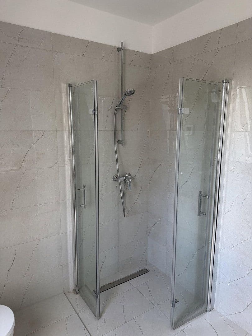 Pronájem bytu 2+1 43 m², Stieglitzweg 43, Berlin, Berlín Pronájem bytu 2+1 43 m², Stieglitzweg 43, Berlin, Berlín