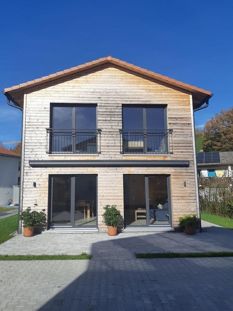Prodej domu 144 m², pozemek 360 m², Siegsdorf, Bavorsko Prodej domu 144 m², pozemek 360 m², Siegsdorf, Bavorsko