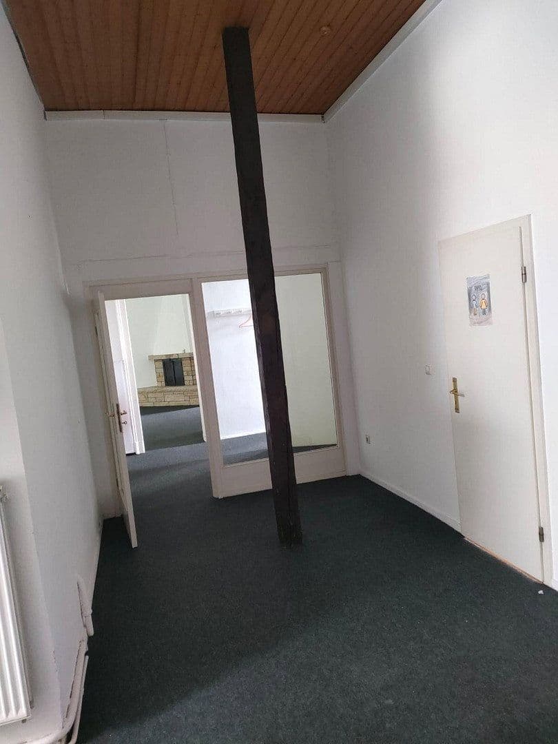 Pronájem bytu 5+1 144 m², Martinistr.3, Osnabrück, Dolní Sasko Pronájem bytu 5+1 144 m², Martinistr.3, Osnabrück, Dolní Sasko