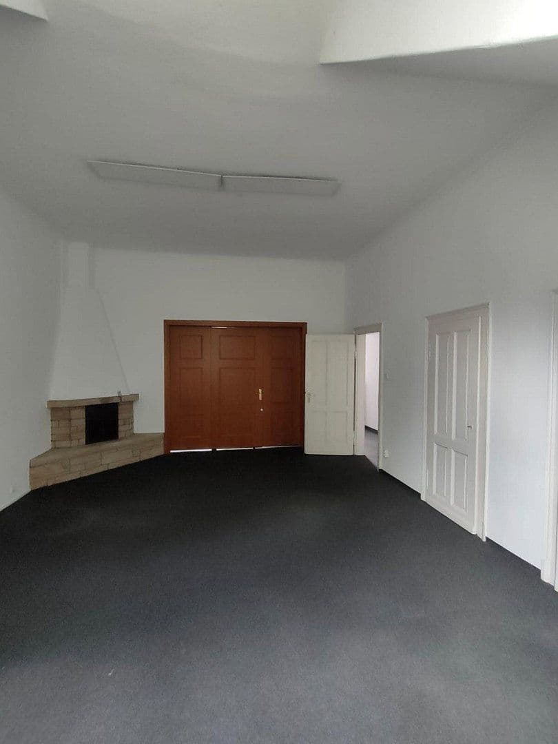 Pronájem bytu 5+1 144 m², Martinistr.3, Osnabrück, Dolní Sasko Pronájem bytu 5+1 144 m², Martinistr.3, Osnabrück, Dolní Sasko