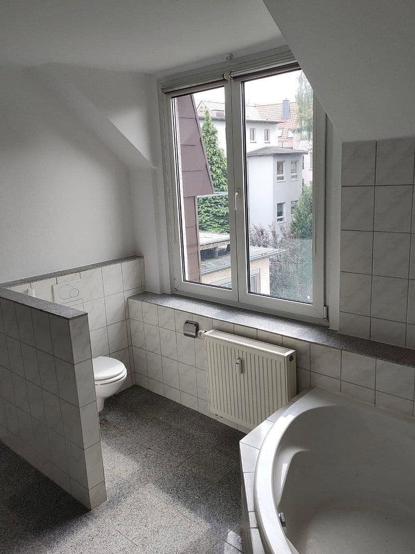Pronájem bytu 5+1 144 m², Martinistr.3, Osnabrück, Dolní Sasko Pronájem bytu 5+1 144 m², Martinistr.3, Osnabrück, Dolní Sasko