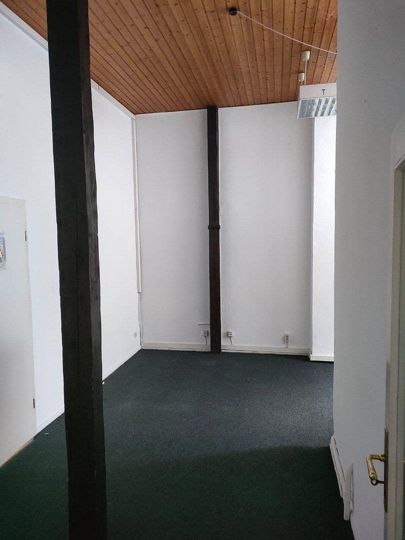 Pronájem bytu 5+1 144 m², Martinistr.3, Osnabrück, Dolní Sasko Pronájem bytu 5+1 144 m², Martinistr.3, Osnabrück, Dolní Sasko