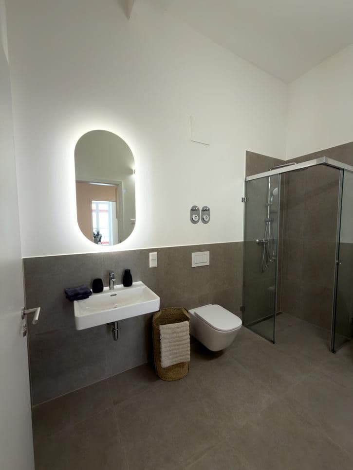 Pronájem bytu 71 m², Fürther Str. 42A, Nürnberg Gostenhof, Bavorsko Pronájem bytu 71 m², Fürther Str. 42A, Nürnberg Gostenhof, Bavorsko