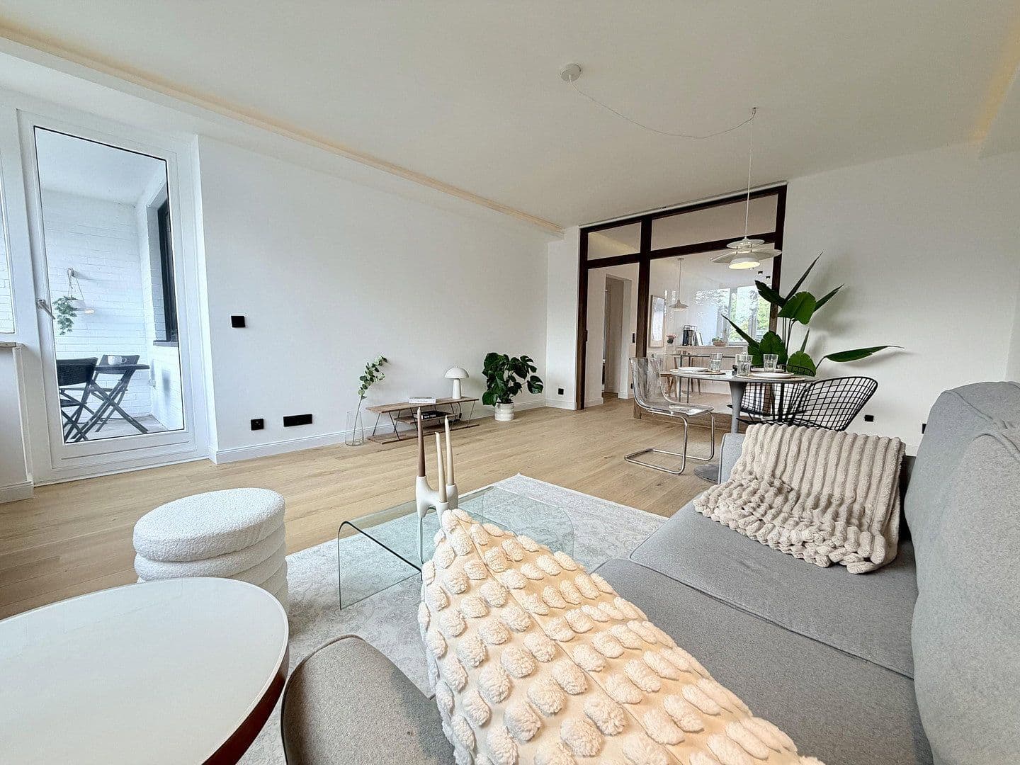 Prodej bytu 3+1 80 m², Hamburg, Hamburg Prodej bytu 3+1 80 m², Hamburg, Hamburg
