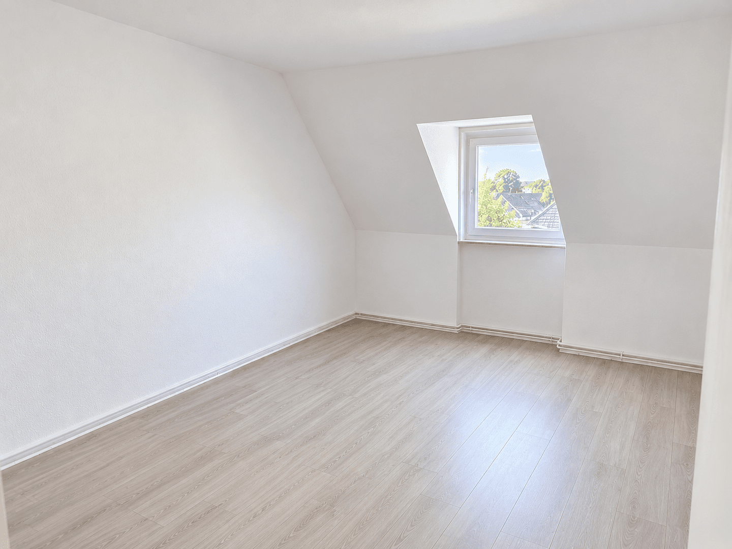 Pronájem bytu 3+1 65 m², Grünstraße 19, Hagen, Severní Porýní-Vestfálsko Pronájem bytu 3+1 65 m², Grünstraße 19, Hagen, Severní Porýní-Vestfálsko