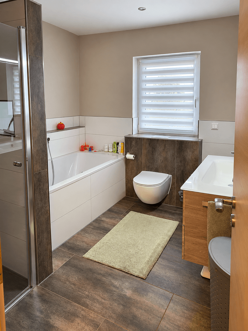Prodej domu 121 m², pozemek 236 m², Wilhermsdorf, Bavorsko Prodej domu 121 m², pozemek 236 m², Wilhermsdorf, Bavorsko