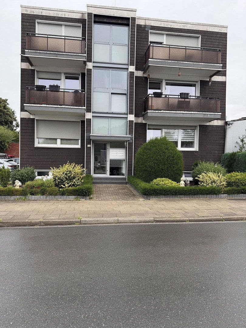 Pronájem bytu 1+1 30 m², Velbert, Severní Porýní-Vestfálsko Pronájem bytu 1+1 30 m², Velbert, Severní Porýní-Vestfálsko