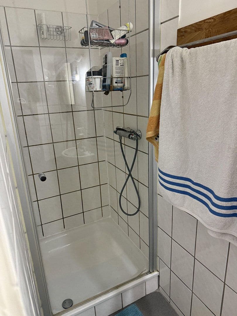 Pronájem bytu 1+1 30 m², Velbert, Severní Porýní-Vestfálsko Pronájem bytu 1+1 30 m², Velbert, Severní Porýní-Vestfálsko