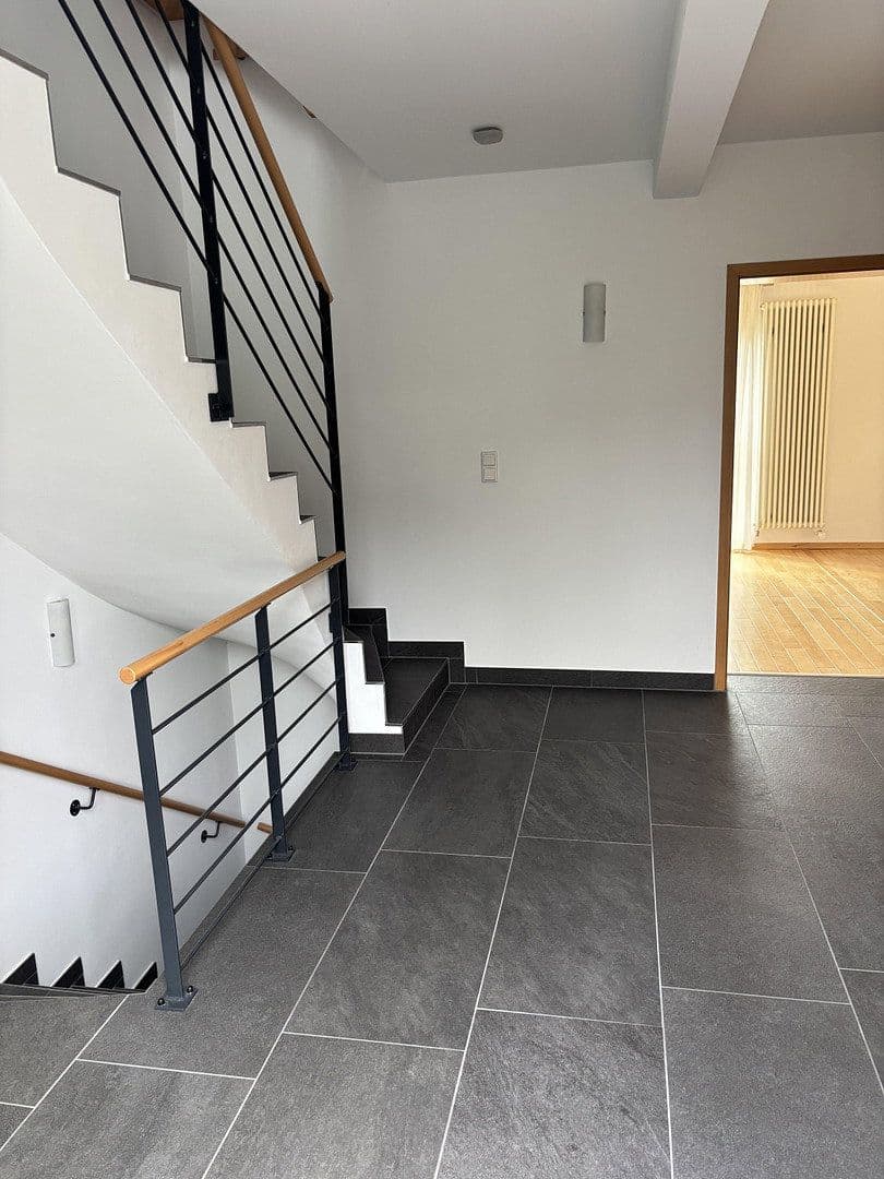 Prodej domu 220 m², pozemek 594 m², Bad Nauheim, Hessen Prodej domu 220 m², pozemek 594 m², Bad Nauheim, Hessen